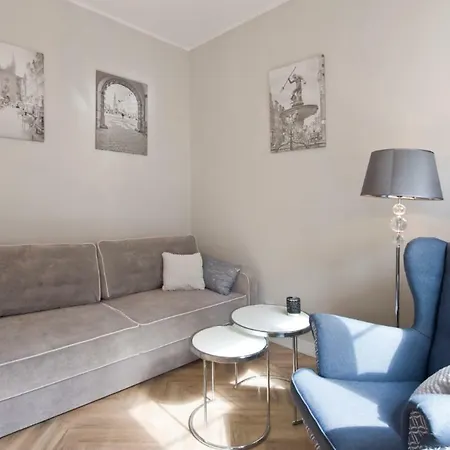 Apartment Dluga Street Near Neptun